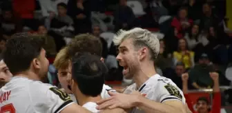 Voleybol: SMS Grup Efeler Ligi