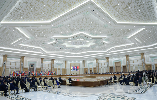 Erdoğan'dan Putin'in de katıldığı Türkmenistan'daki zirvede çarpıcı 'savaş' mesajı Erdoğan'dan Putin'in de katıldığı Türkmenistan'daki zirvede çarpıcı 'savaş' mesajı