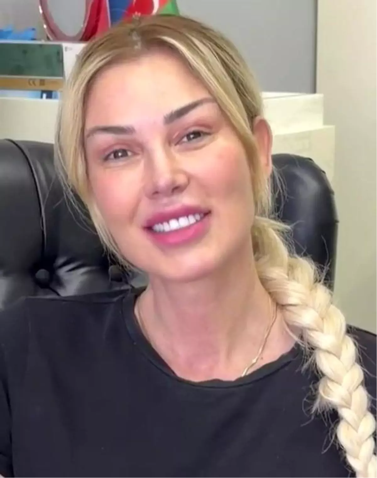 Petek Dinççöz'ün makyajsız hali göz doldurdu