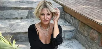 Ayşe Arman boğaz manzaralı evinin kapılarını açtı!