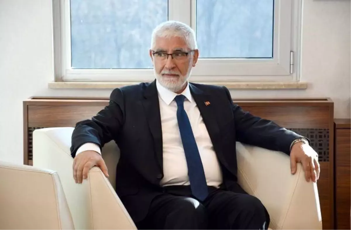 BAİBÜ'nün yeni rektörü Prof. Dr. Faruk Yiğit görevine başladı