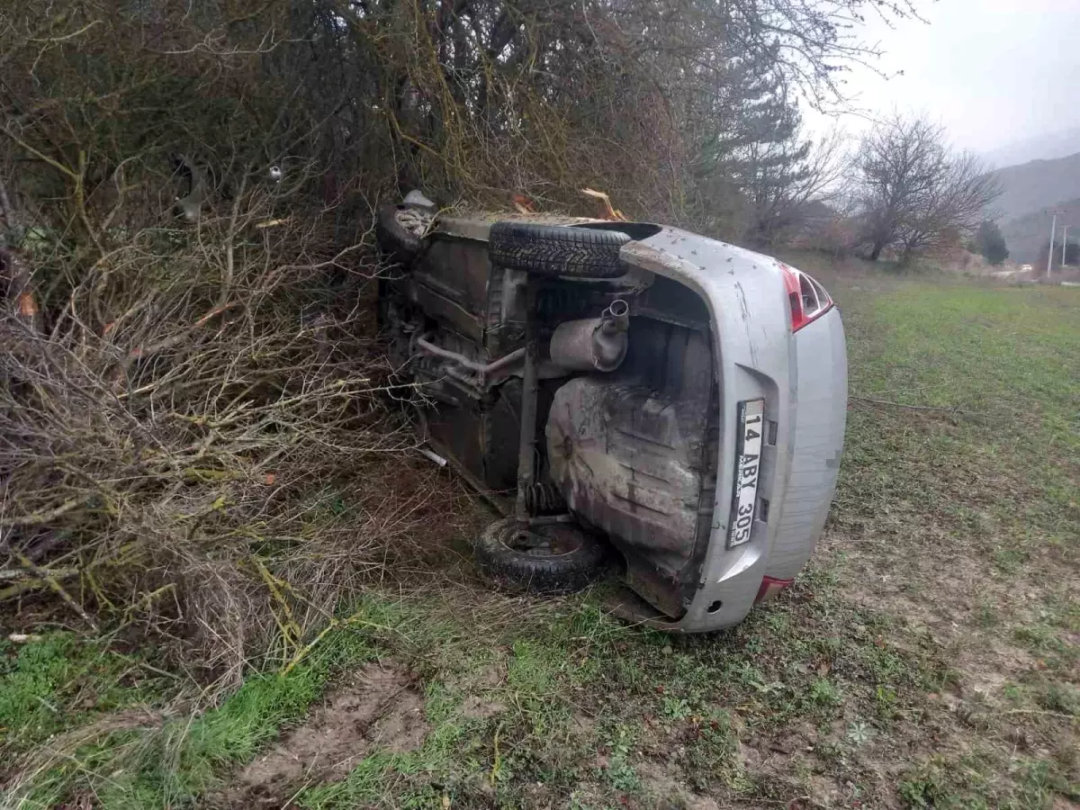 Bolu'da takla atan otomobil metrelerce sürüklendi