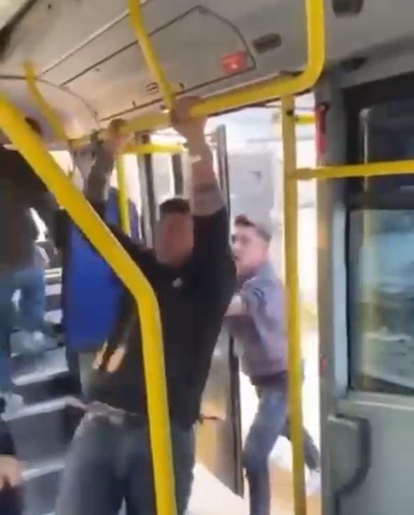 bursa da satirli saldirgan gozaltina alindi 19353746 8622 m