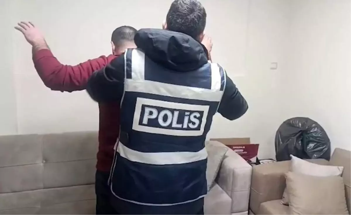 Eş zamanlı operasyon: Aranan 50 kişi yakalandı