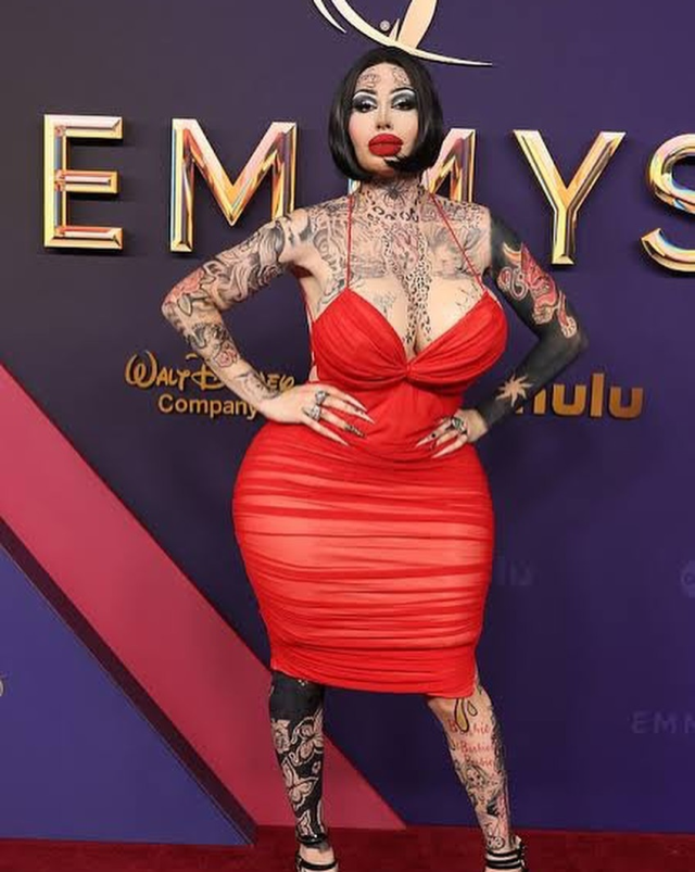 Подозрительная смерть эстетически зависимого социального медиа-феномена вызвала обсуждение