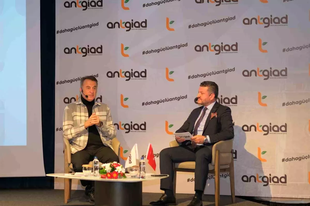 Fikret Orman: 'Başarı tesadüf değildir. Doğru kadroyu kurup, camiayı tek yürek yapmak zorundasınız'