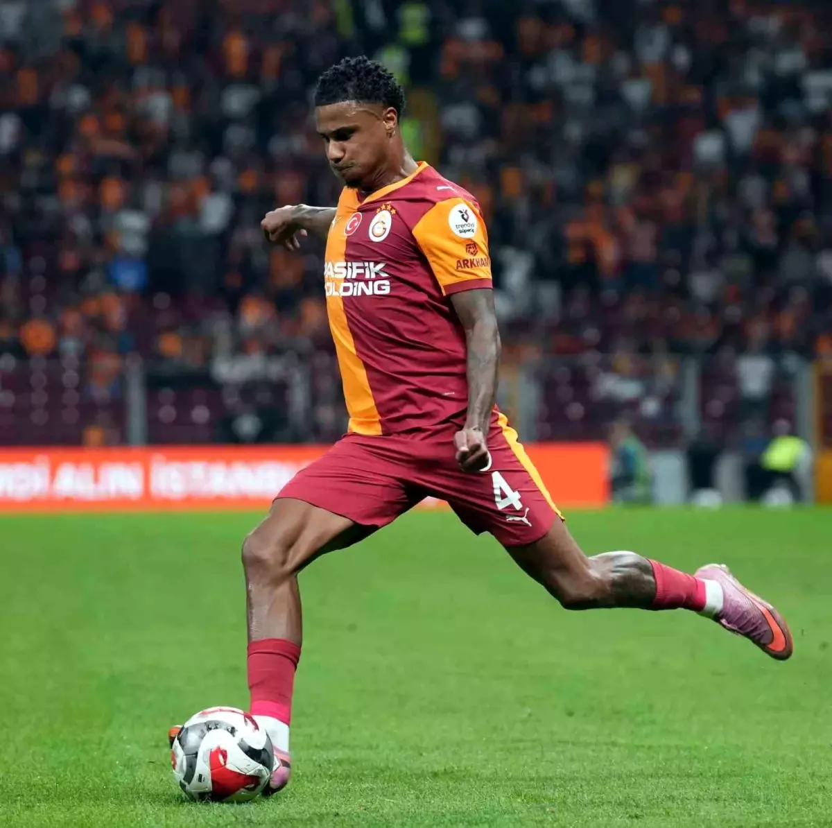 Ismail Jakobs ve Cherif Ndiaye, Senegal'in Afrika Uluslar Kupası kadrosunda yer aldı