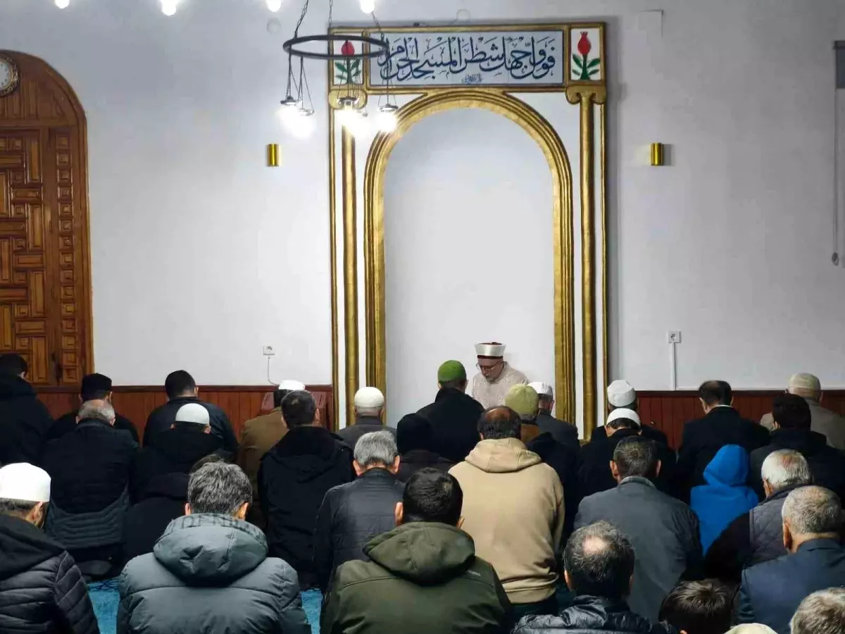 Köyceğiz Merkez Hacıbey Camii'nde Sabah Namazı buluşması gerçekleştirildi