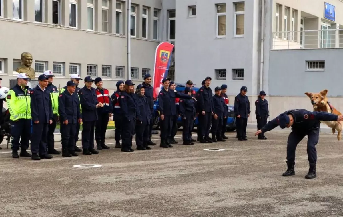 Sinop'ta jandarma özel misafirlerini ağırladı