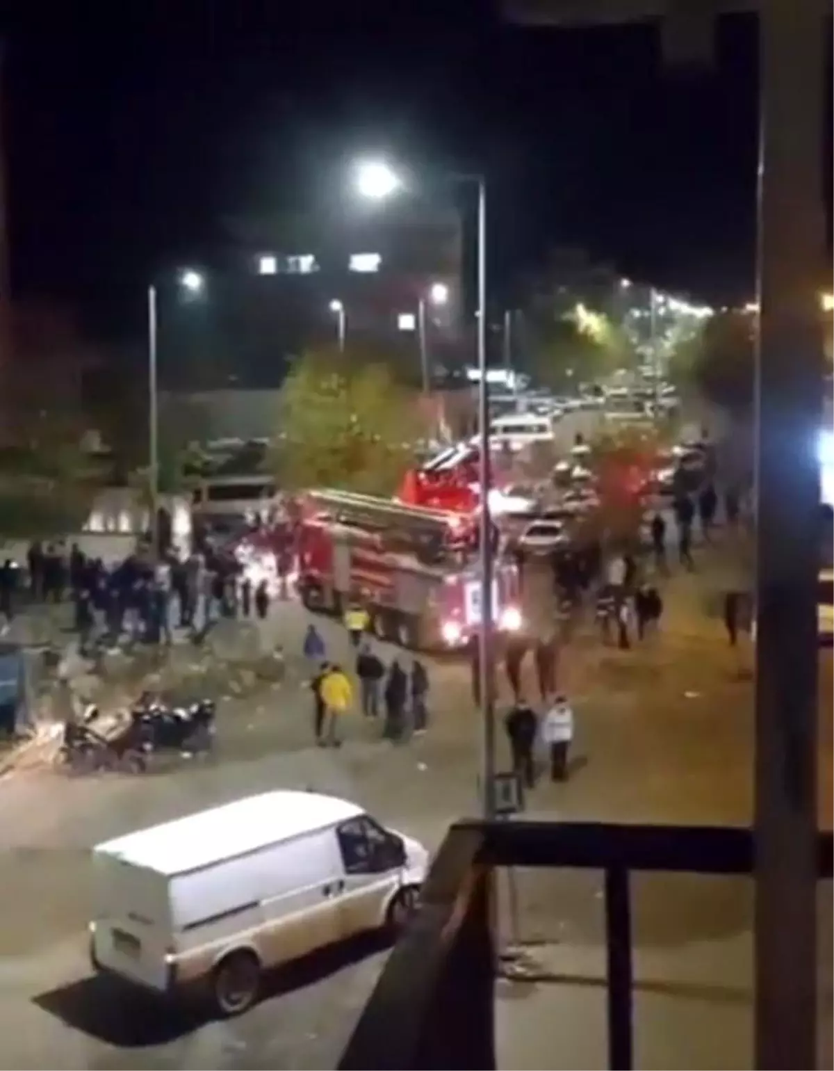 Siverek'te çıkan yangında 9 kişi dumandan etkilendi