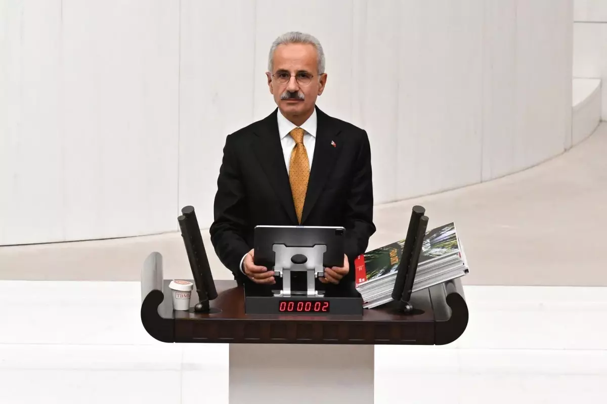 Bakan Uraloğlu: Esenboğa Havalimanı Metro Hattımızın yapımına 2026'da başlamayı hedefliyoruz
