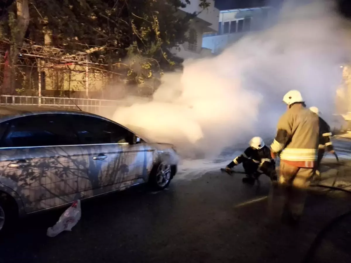 Belen'de otomobil yangını