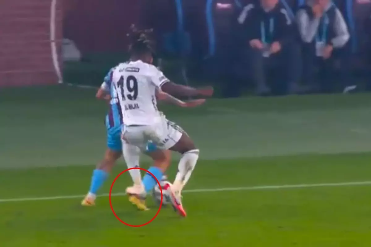 Beşiktaş, Trabzonspor karşısında 10 kişi kaldı