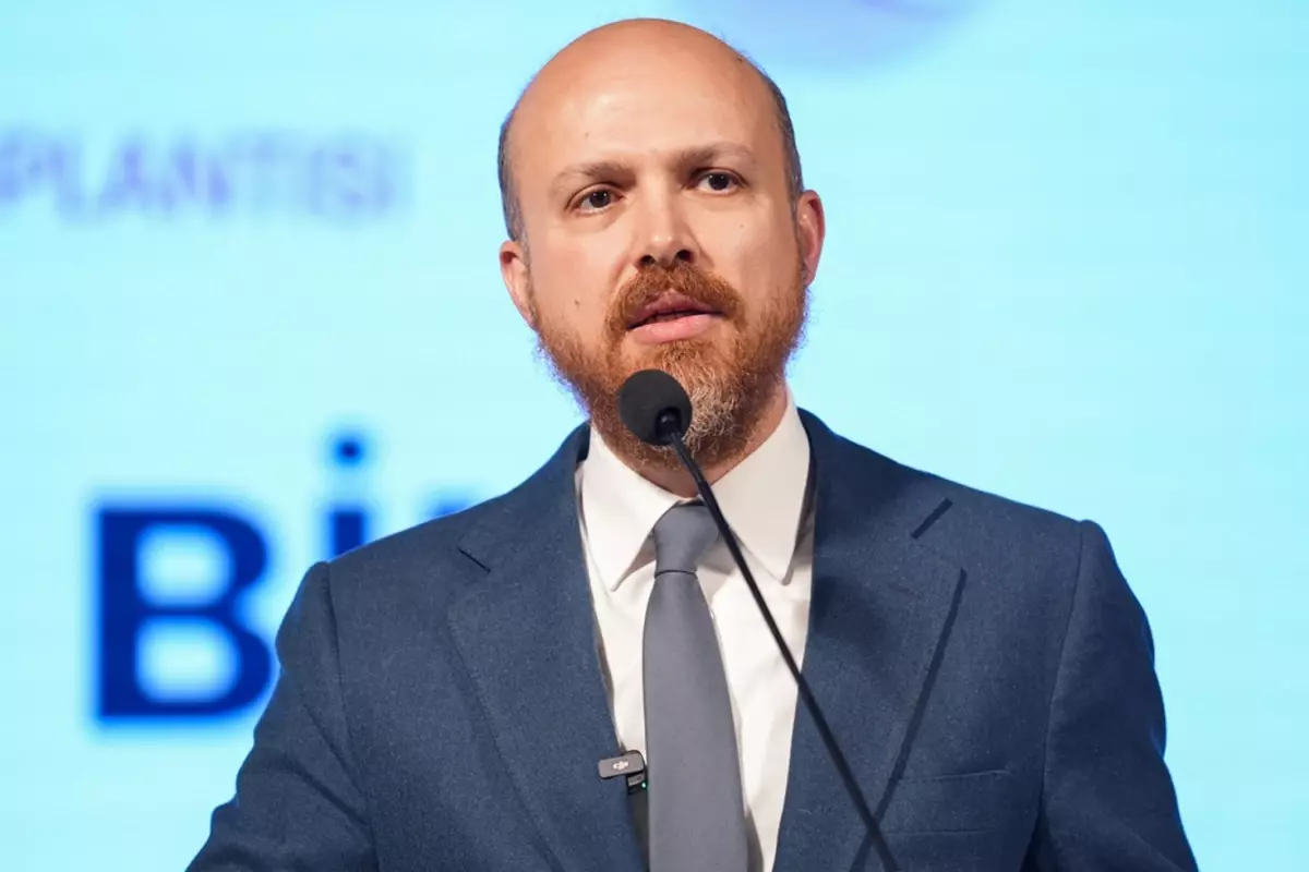 Bilal Erdoğan: İçimizdeki hainlere verdiğimiz primlerle Cumhurbaşkanı'mızın gücünü azalttık