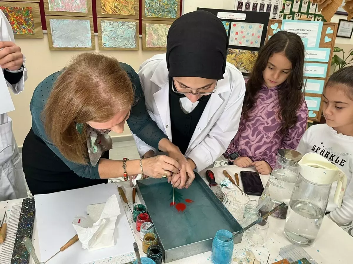 İmam Hatip Lisesi öğrencileri ebru sanatını fizikle birleştiriyor