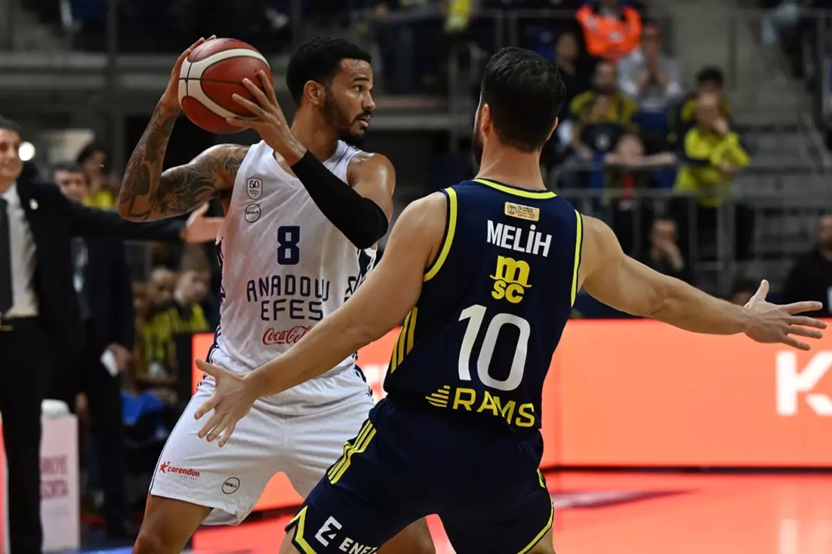 Fenerbahçe Beko, Anadolu Efes'i uzatmalarda devirdi