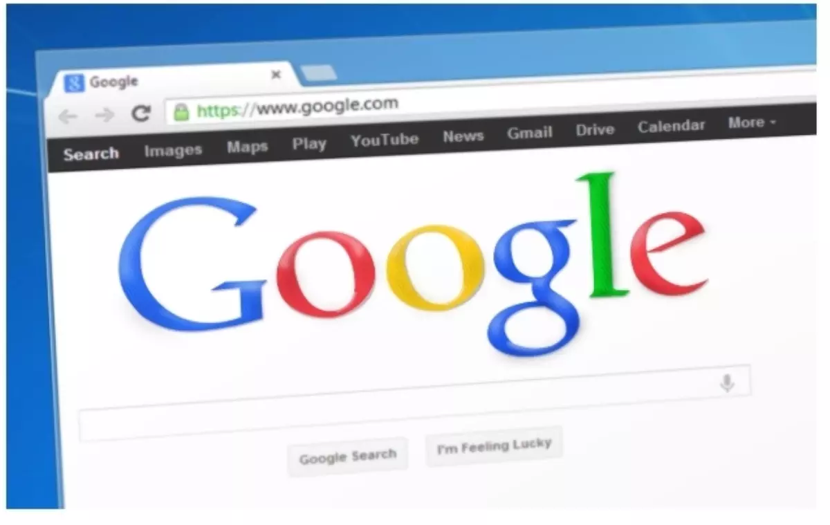 Google'a 67 yazınca neden ekran sallanıyor, Do a barrel roll yazınca neden ekran dönüyor?