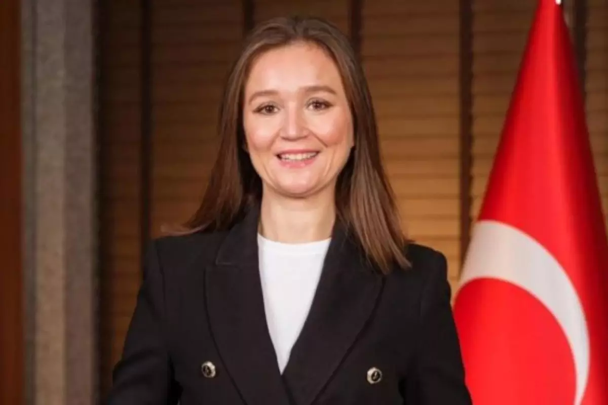 Kanser tedavisi gören Şehzadeler Belediye Başkanı Gülşah Durbay, hayatını kaybetti