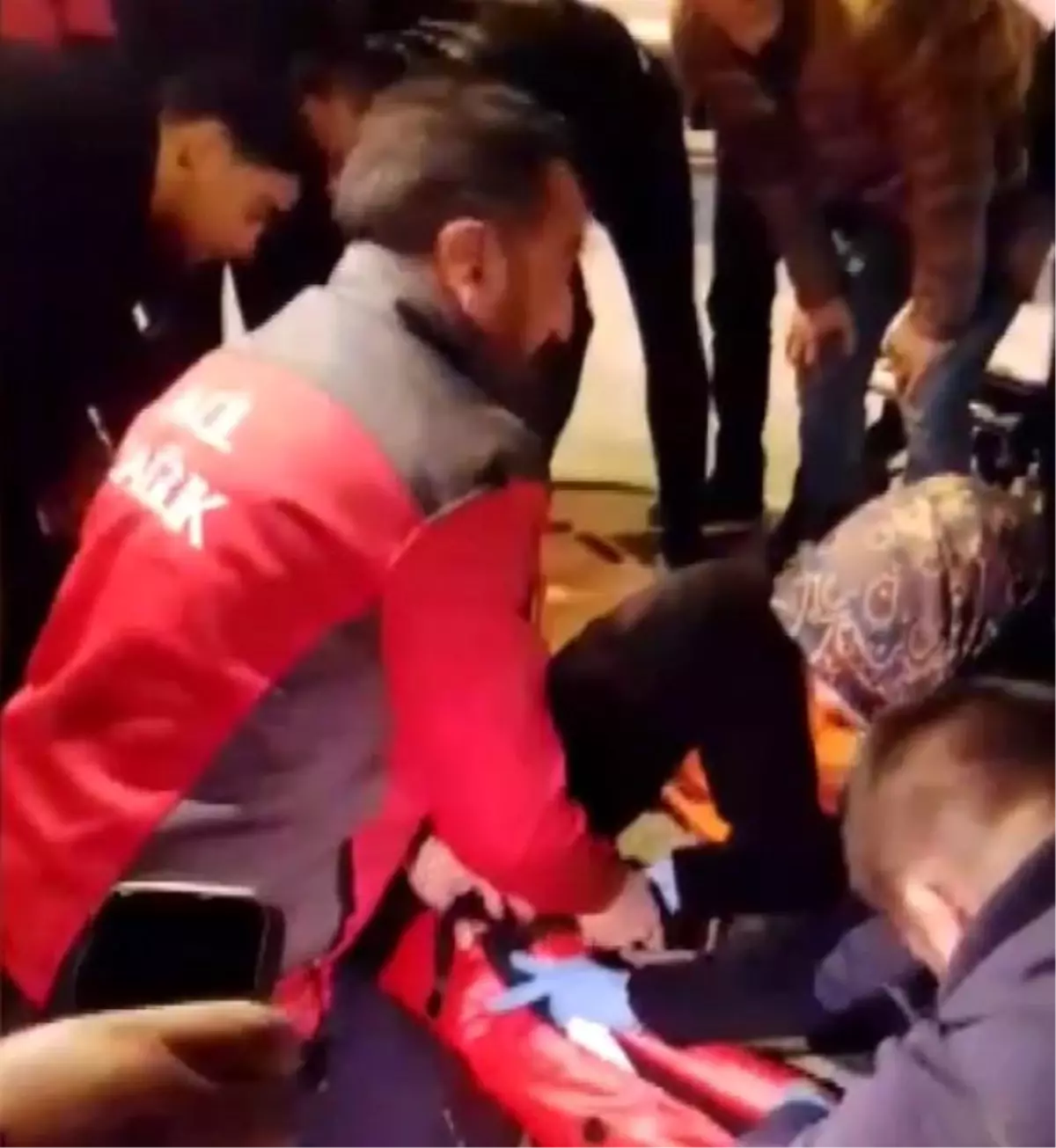 Otomobille çarpışan motosikletin sürücüsü yaralandı