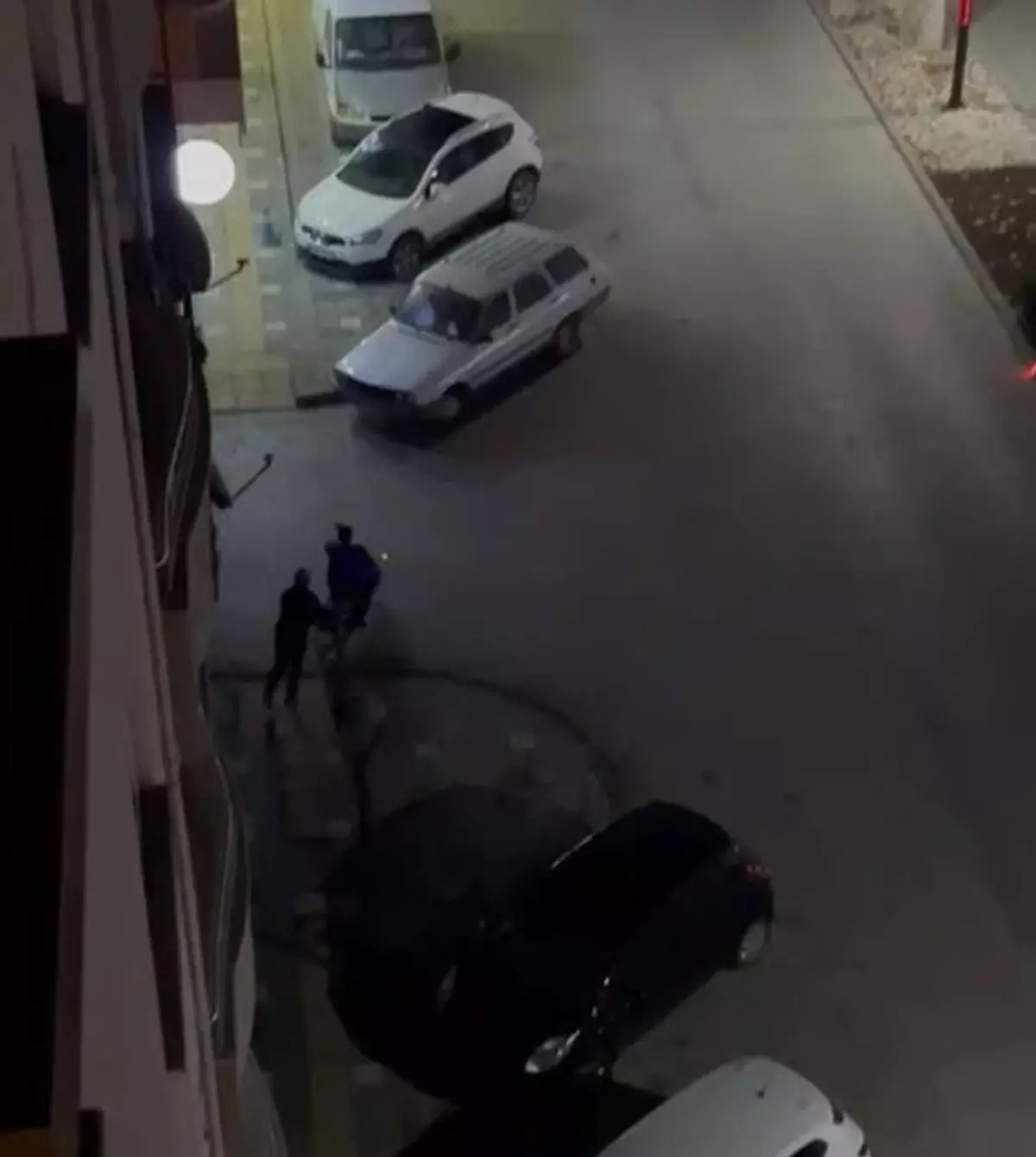 Park halindeki motosiklet çalan 3 çocuk, görüntülerden tespit edilip yakaladı