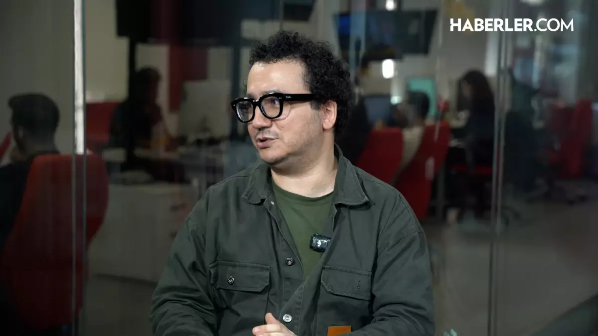 Prof. Dr. Oytun Erbaş: İyilik gerçekse iyileştirir, taklit toplumu şizofreniye sürükler'