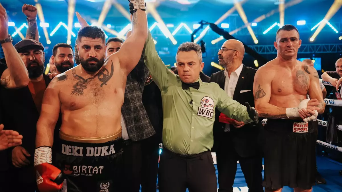Umut Çamkıran, WBC Asya Ağır Sıklet Kemeri'ni Korudu