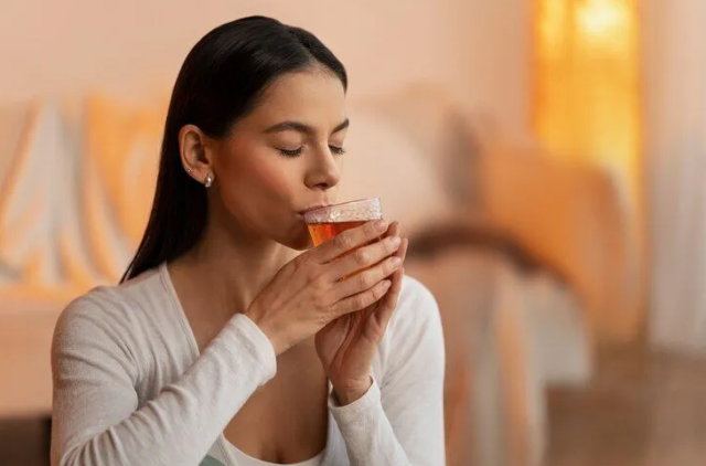 10,000 women followed for 10 years! Good news for tea-drinking women