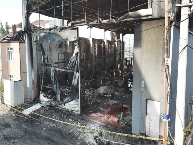 7 kişinin can verdiği faciadaki ihmaller tek tek ortaya çıktı! Zabıtalara hediyeler dağıtmış 7 7 kisiye oldugu faciadaki ihmaller tek tek ortaya 19360629 3886 m