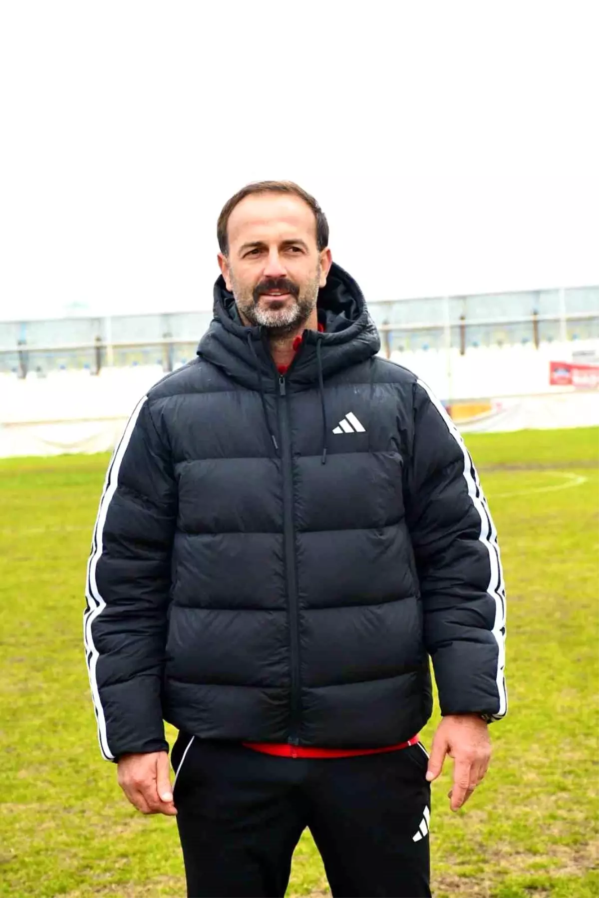 Adem Çak ilk maçından galibiyetle ayrıldı