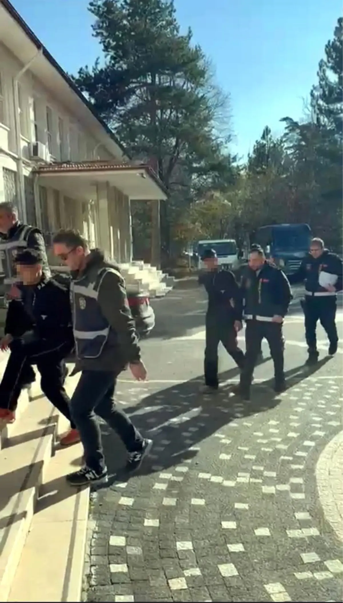 Akşehir'de motosiklet çalan şüpheliler yakalandı: 2 kişi tutuklandı