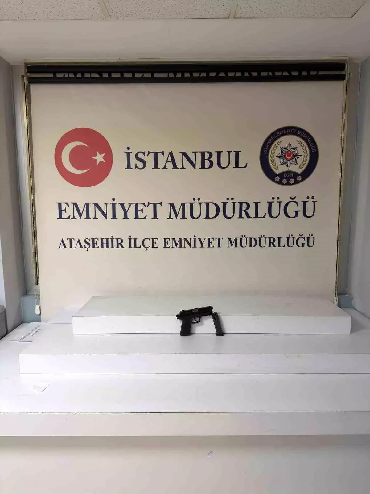 Ataşehir'de dükkan kurşunlayıp o anları kayda alan 2 şüpheli tutuklandı