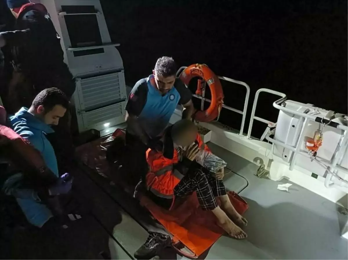Ayvacık açıklarında ticari gemide yarlanan şahısın tıbbi tahliyesi yapıldı
