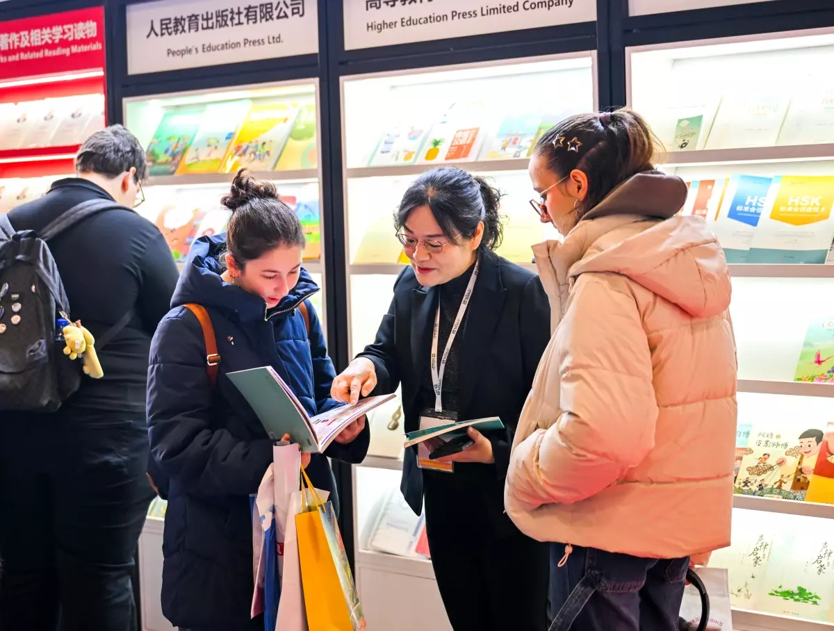 Çinli Yayınevleri, İstanbul Kitap Fuarı'nda Türkiye ile Eğitim ve Kültür Bağlarını Güçlendiriyor