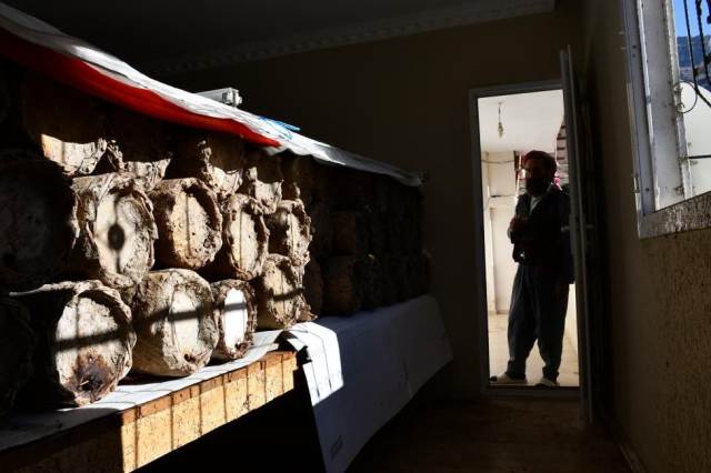 Allocated the most beautiful room of the house to them: The price is exactly 10 thousand lira