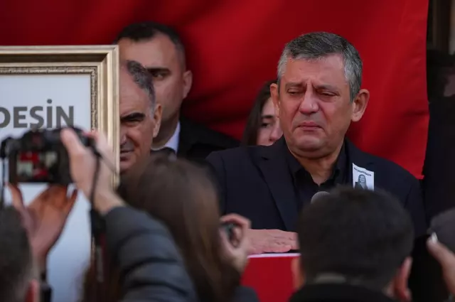 Genç, yaşlı herkes oradaydı! Başkan Gülşah Durbay'a gözyaşları içinde son veda 4 genci yaslisi herkes oradaydi baskan gulsah 19359137 1500 m