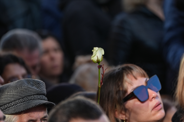 Genç, yaşlı herkes oradaydı! Başkan Gülşah Durbay'a gözyaşları içinde son veda 9 genci yaslisi herkes oradaydi baskan gulsah 19359137 8927 m