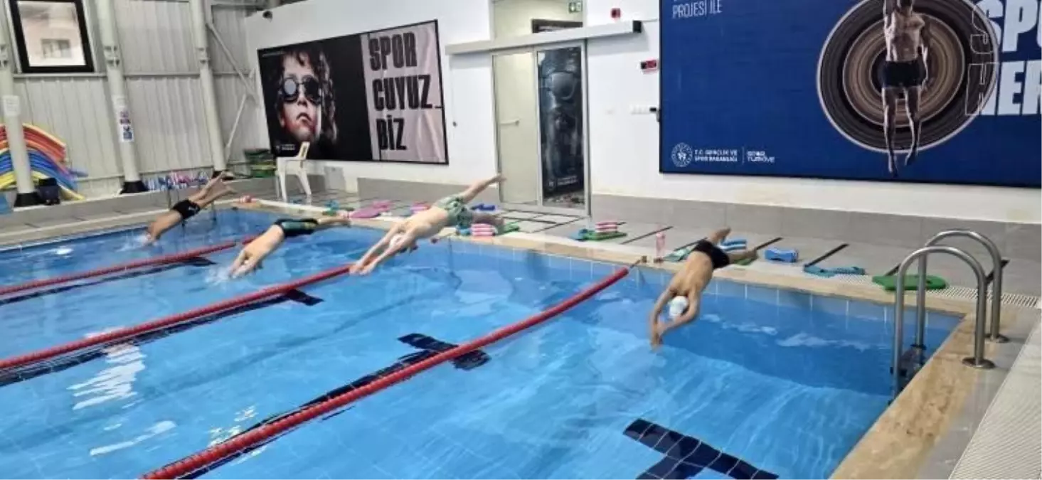 Gölpazarı'nda yüzme antrenmanı gerçekleştirildi