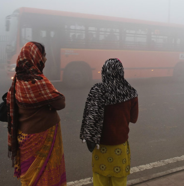 Air pollution has plunged the country into chaos! Hundreds of flights are delayed, train services are disrupted