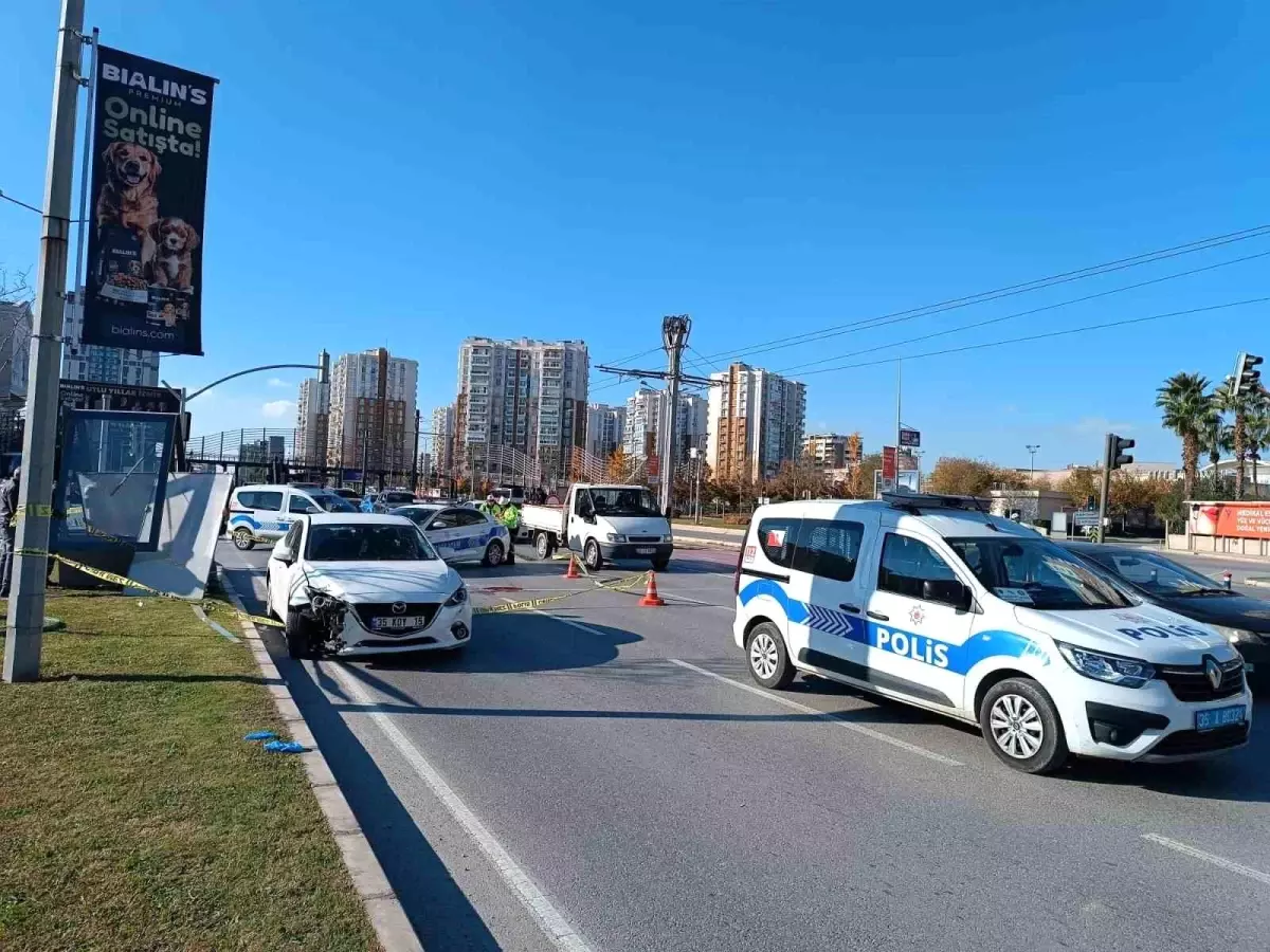 İzmir'de alkollü sürücünün çarptığı yaşlı kadın hayatını kaybetti