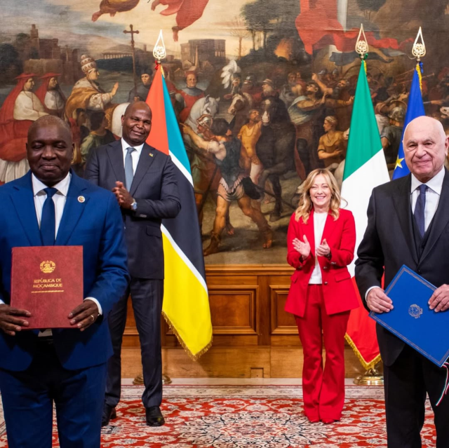 meloni ve mozambik cumhurbaskani nin boy farki 19361121 8869 m