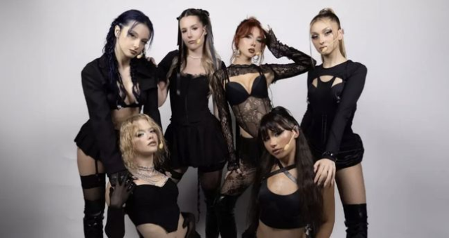 Mina Solak gözaltına mı alındı? Manifest grubu üyesi Mina Solak neden gözaltına alındı? Mina Solak gözaltına mı alındı? Manifest grubu üyesi Mina Solak neden gözaltına alındı?