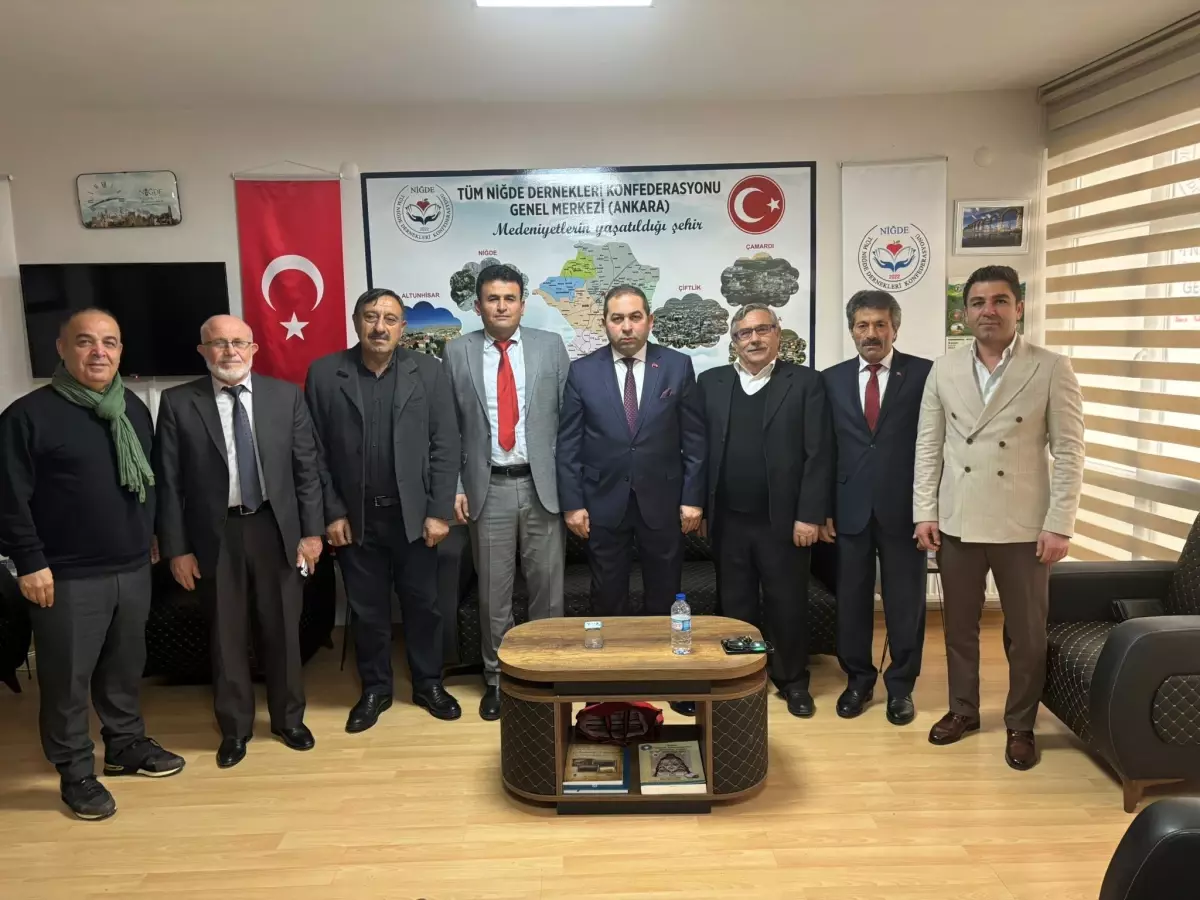 Niğdeliler Konfederasyonu'nda Avşar Başkan Güven Tazeledi