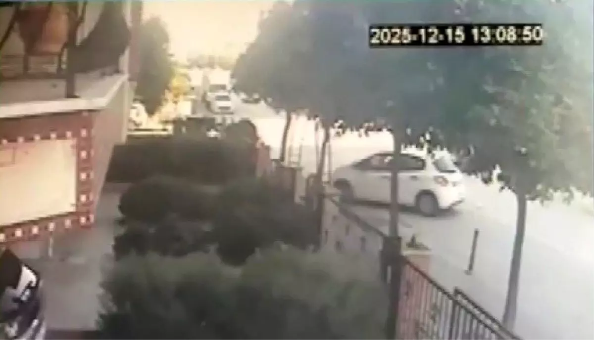 Otomobille motosiklet çarpıştı: 1 yaralı