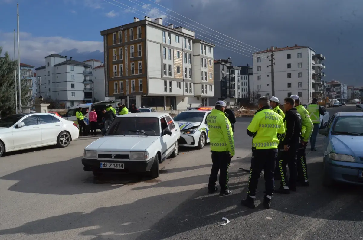 Aksaray'da polisten kaçan sürücü kaza sonrası yakalandı