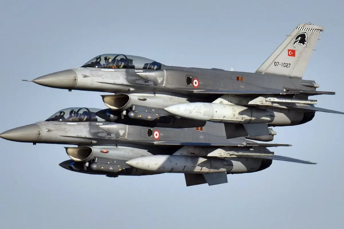 Türk F-16’ları, Karadeniz’de İHA düşürdü