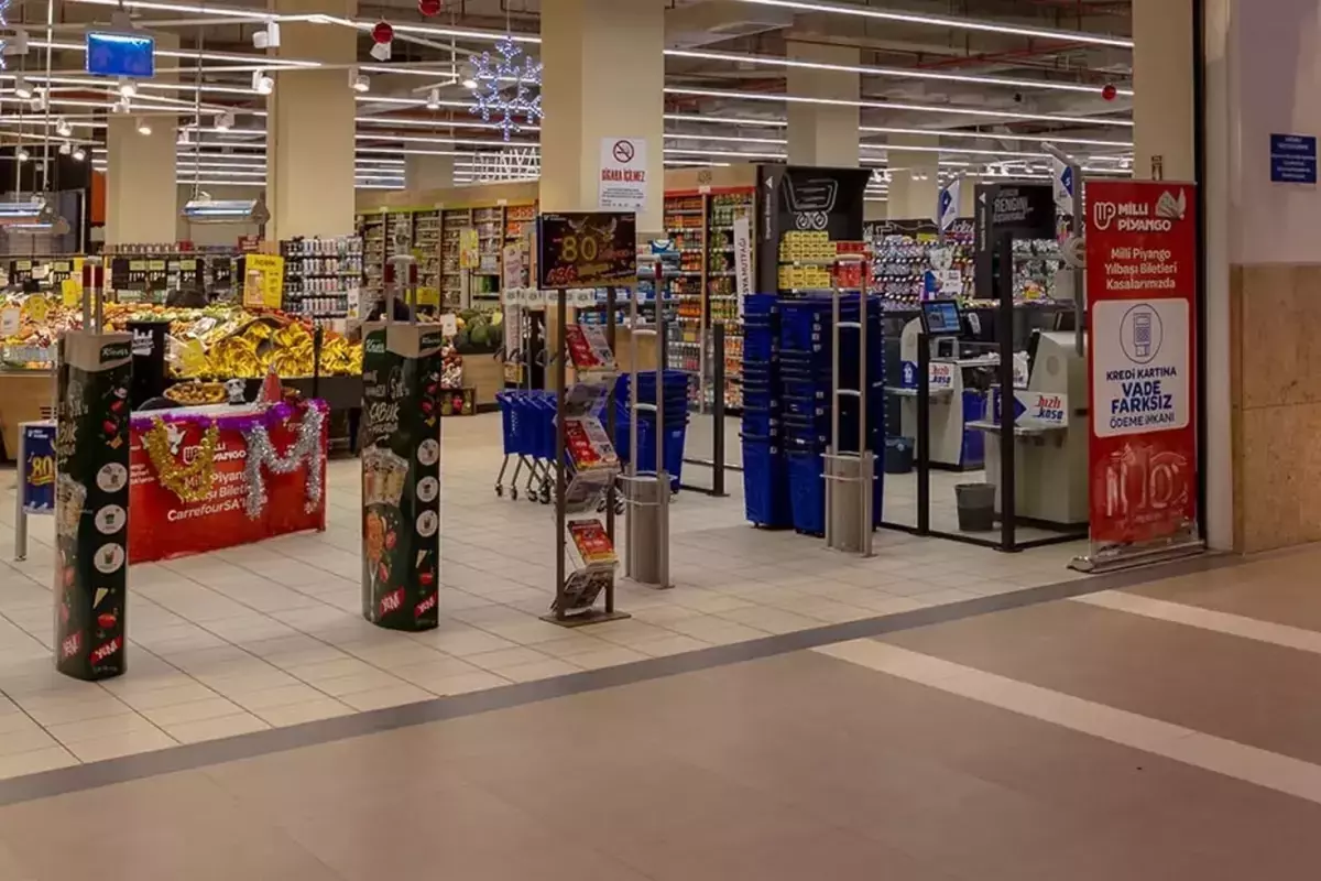 Türkiye'nin dev marketi satılıyor mu? Sabancı Holding'den açıklama var