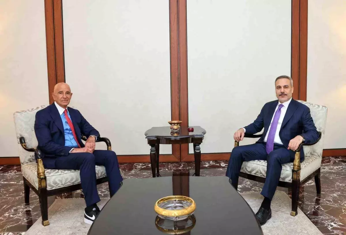 Bakan Fidan, ABD Suriye Özel Temsilcisi Barrack'ı kabul etti