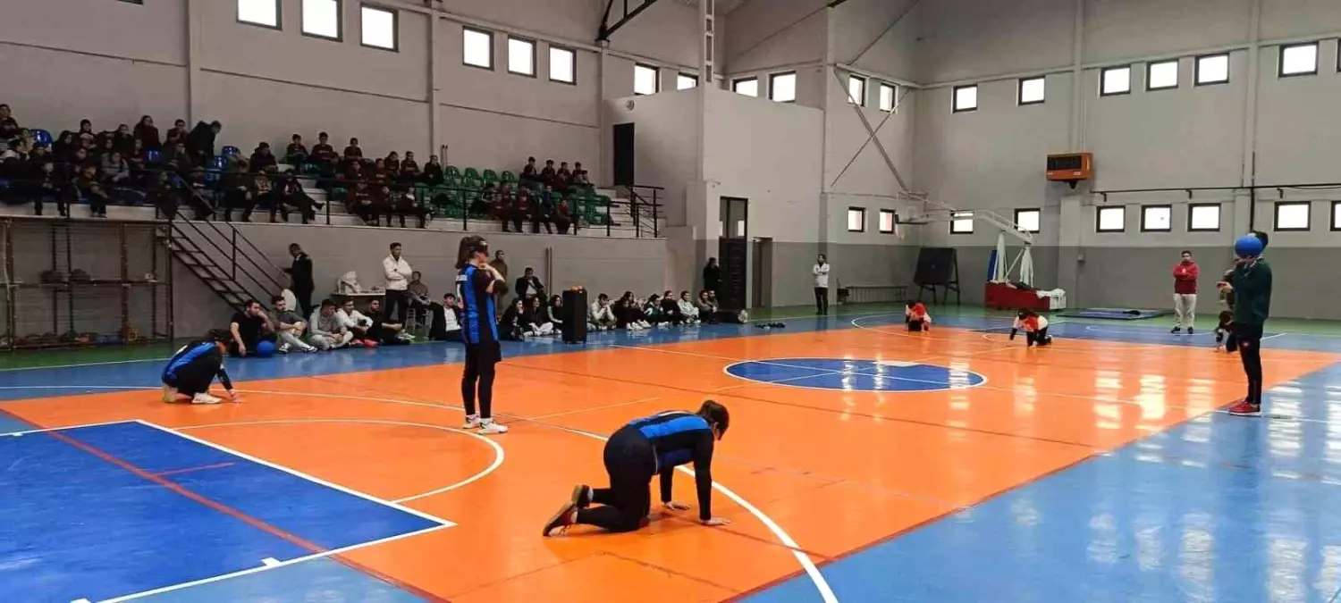 ERÜ'den görme engelli sporcular ile anlamlı etkinlik