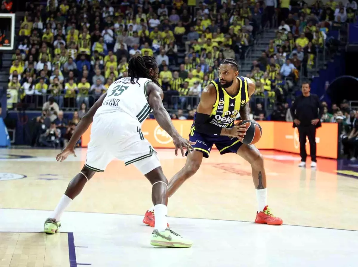 Euroleague: Fenerbahçe: 77 Panathinaikos: 81
