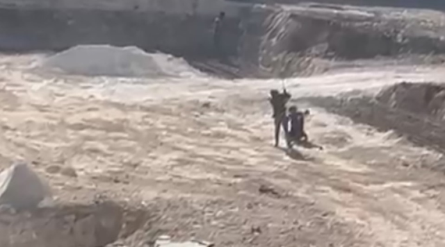 Controversial image in Gaziantep: Child worker assaulted at construction site